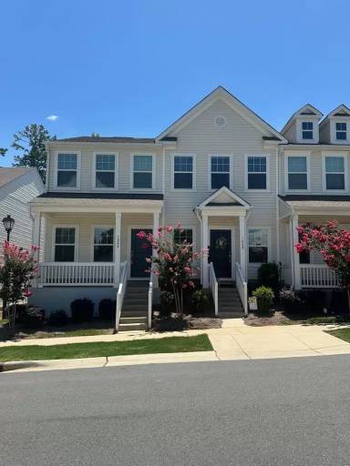 Main picture of 108 Grover Ct