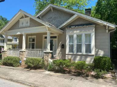 Main picture of 404 Ormond St SE
