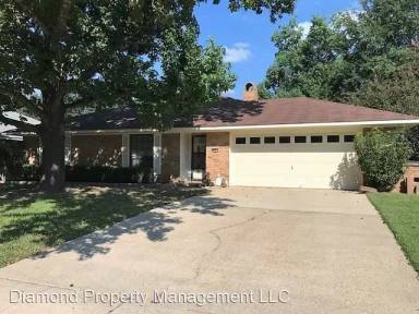 Main picture of 4911 Longstreet Pl