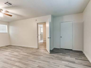 Main picture of 4416 Meadowoak Dr