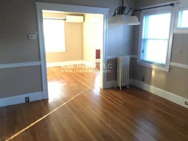 Main picture of 39 Glenmont Rd