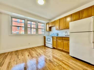 Main picture of 56 Maple St