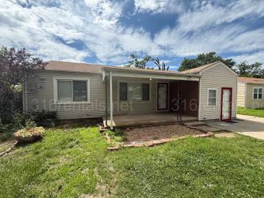 Main picture of 2943 S Volutsia St