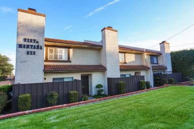 Main picture of 938 Huntington Dr