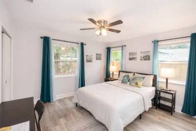 Main picture of 1409 E Waters Ave
