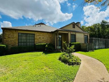 Main picture of 3343 Chimney Place Dr