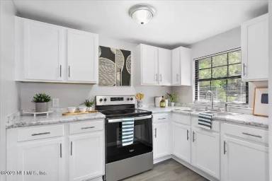 Main picture of 6633 Iralou Rd