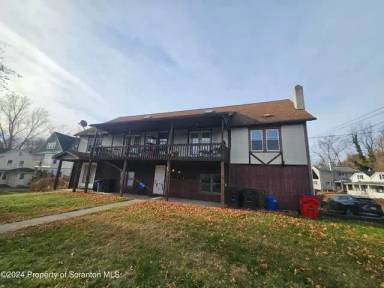 Main picture of 23 Spring St