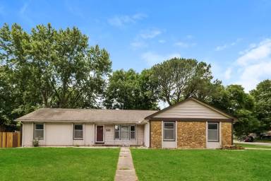 Main picture of 2605 SW Osborn Rd