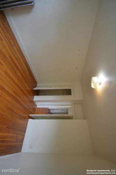 Main picture of 1626 Commonwealth Ave