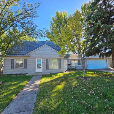Main picture of 17670 Lincoln Ave