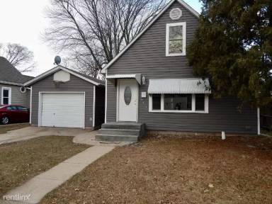 Main picture of 2212 13th St S