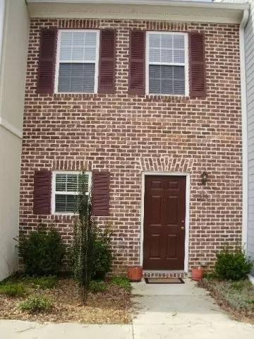 Main picture of 332 Bay St