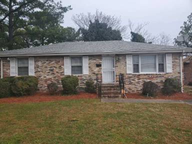 Main picture of 674 Nelson St