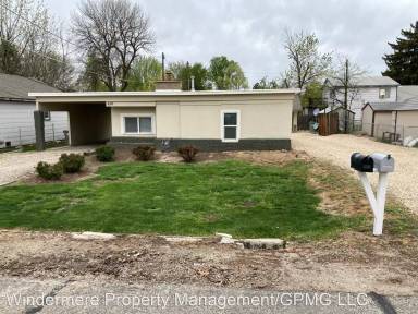 Main picture of 407 1/2 S Garden St