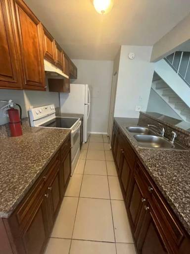 Main picture of 800 W Tiffany Dr
