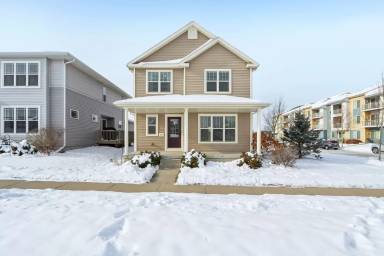 Main picture of 204 Sugar Maple Ln