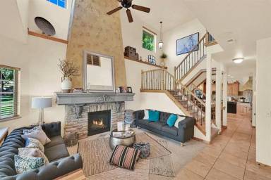 Main picture of 5176 Fairview Loop
