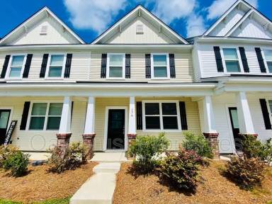 Main picture of 174 Woodward Rd