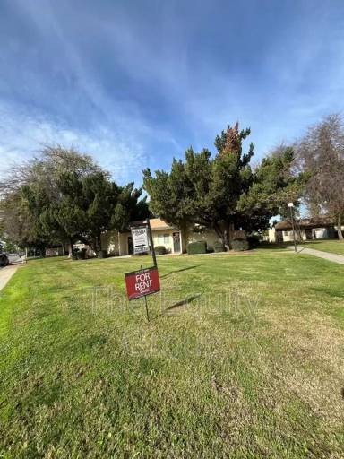 Main picture of Visalia Gardens