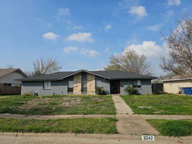 Main picture of 3247 Whitehall Dr