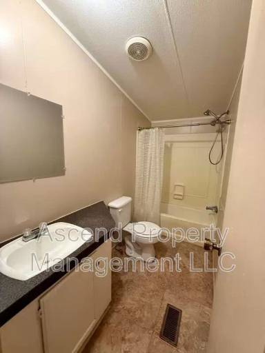 Main picture of 8831 Nelson Rd