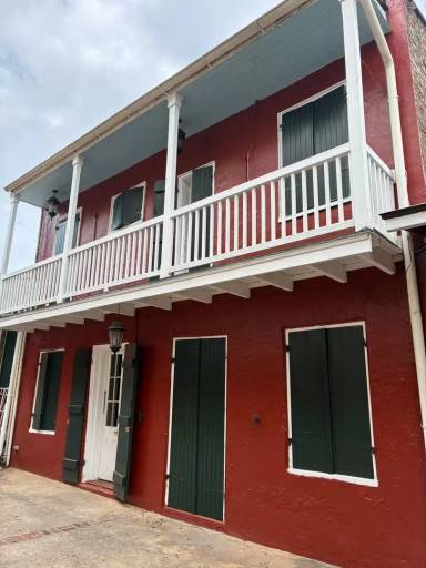 Main picture of 724 Saint Philip St