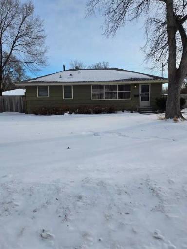 Main picture of 5800 Girard Ave N
