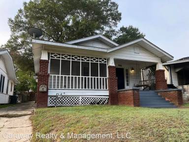 Main picture of 741 Rutherford St