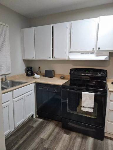 Main picture of 11 Willa Dr