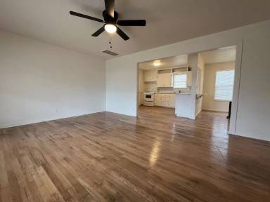 Main picture of 2608 42nd St