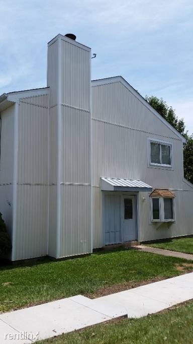 Main picture of 1079 Knight Ln