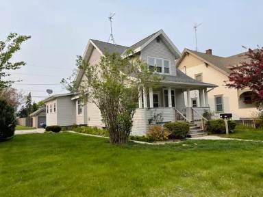 Main picture of 908 Union Ave