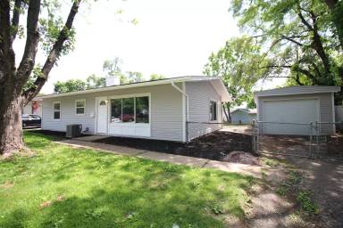 Main picture of 7397 Tobin Ave