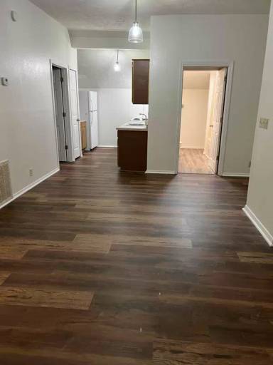 Main picture of 409 Main St