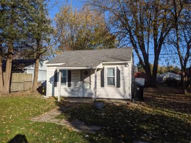 Main picture of 17977 E 12 Mile Rd