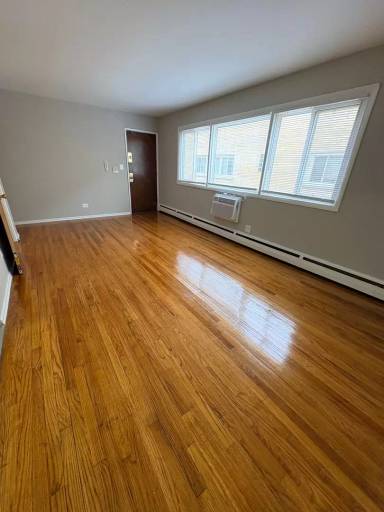 Main picture of 17 N Waller Ave