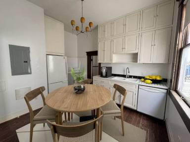 Main picture of 201 S Main St