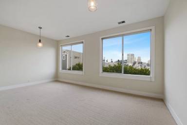 Main picture of 50 Castle St