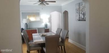 Main picture of 6240 W Warwick Ave