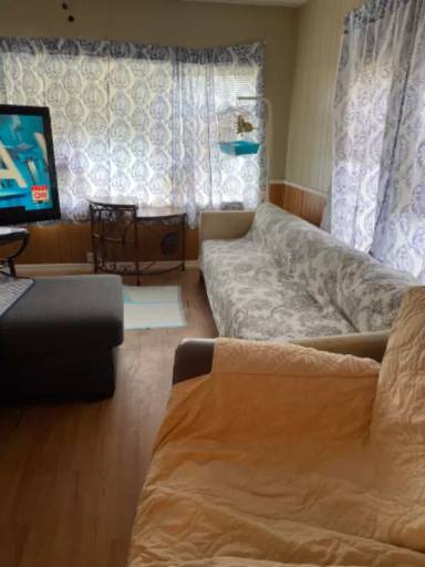 Main picture of 4843 Goldfinch Dr