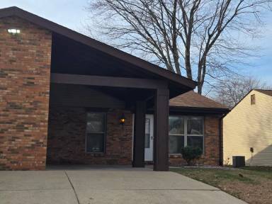 Main picture of 813 White Oak Dr