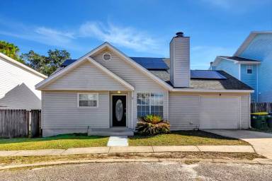 Main picture of 9 Forest Breeze Ct