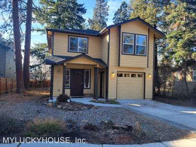 Main picture of 1275 NE 10th St