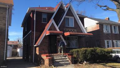 Main picture of 16185 Washburn St