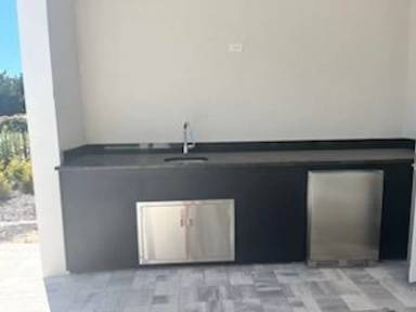 Main picture of 1009 Coyote Creek Way
