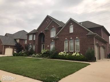 Main picture of 54426 Pelican Ln