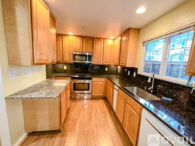 Main picture of 368 N El Camino Real