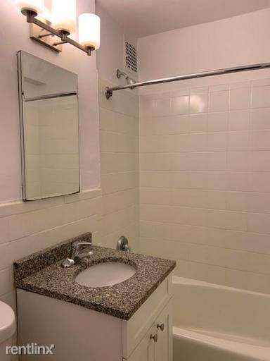 Main picture of 4415 Kissena Blvd