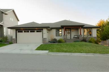 Main picture of 7104 S Pheasant Ridge Dr